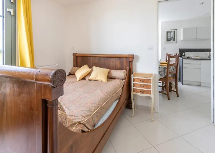 Le Clos De La Croix Verte - 3 *